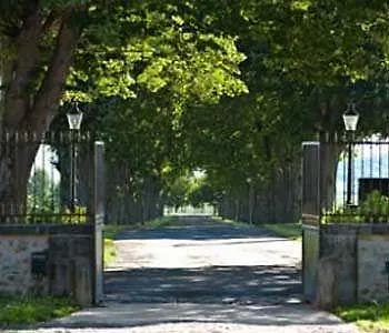Chateau La Caniere 호텔