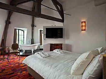 Chateau La Caniere 5* 튀레