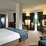 Chateau La Caniere Hotel Thuret