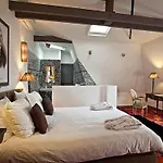 Chateau La Caniere