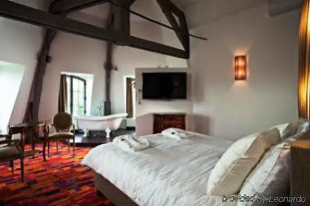 Chateau La Caniere
