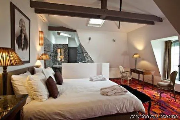 Chateau La Caniere 5*